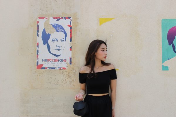 Photographer in Paris / Solo traveler / street