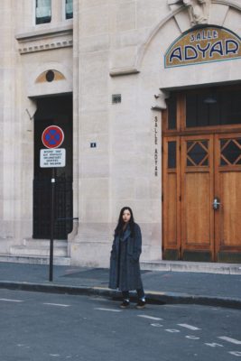 Photographer in Paris / Solo traveler / street